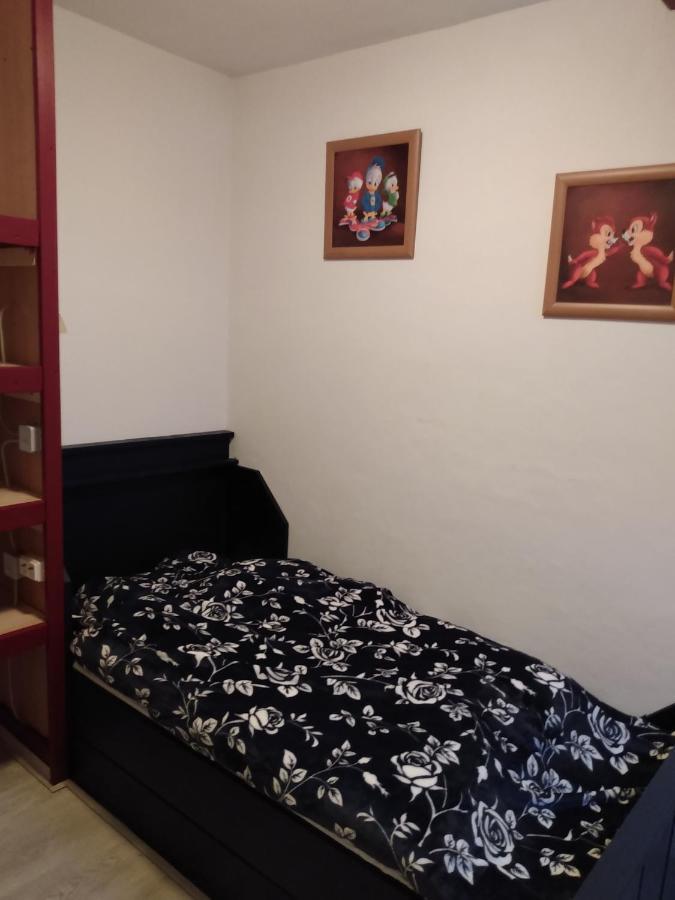 바트사흐사 Vakantiehuis Julia 빌라 외부 사진