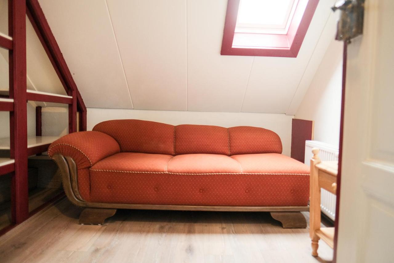 바트사흐사 Vakantiehuis Julia 빌라 외부 사진